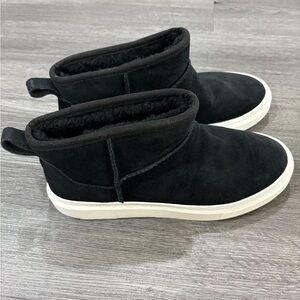 UGG Alameda Mini Pull-On Ankle Boots – Black Suede, Size 7